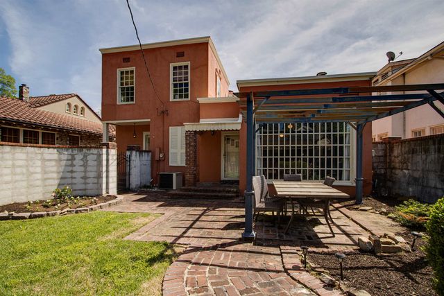 711 S MCLEAN BLVD, Memphis, TN 38104