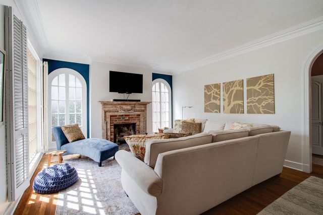 711 S MCLEAN BLVD, Memphis, TN 38104