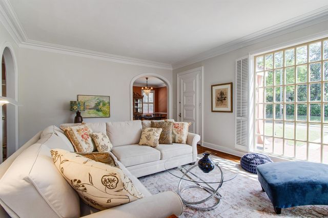 711 S MCLEAN BLVD, Memphis, TN 38104