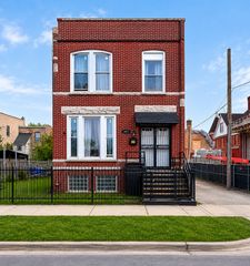 2671 W Maypole Avenue, Chicago, IL 60612