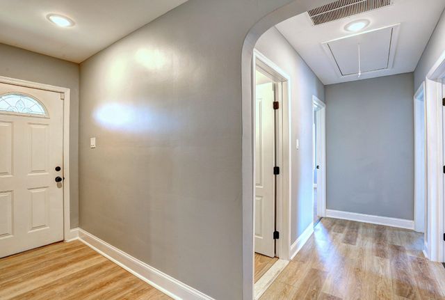 8231 FORT SMALLWOOD RD, Baltimore, MD 21226
