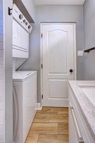8231 FORT SMALLWOOD RD, Baltimore, MD 21226