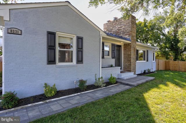 8231 FORT SMALLWOOD RD, Baltimore, MD 21226