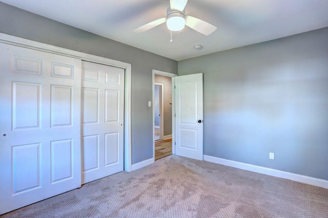 8231 FORT SMALLWOOD RD, Baltimore, MD 21226