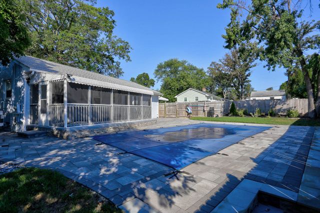 8231 FORT SMALLWOOD RD, Baltimore, MD 21226