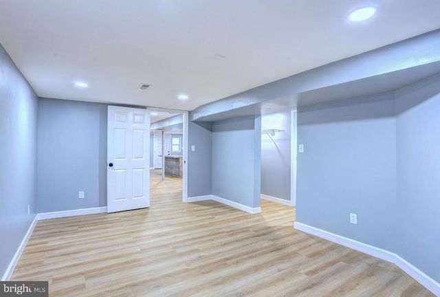 8231 FORT SMALLWOOD RD, Baltimore, MD 21226