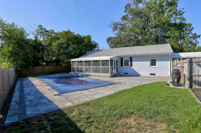 8231 FORT SMALLWOOD RD, Baltimore, MD 21226