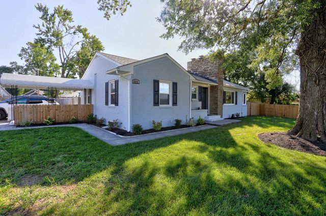8231 FORT SMALLWOOD RD, Baltimore, MD 21226