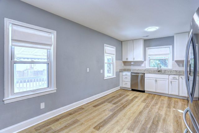 8231 FORT SMALLWOOD RD, Baltimore, MD 21226
