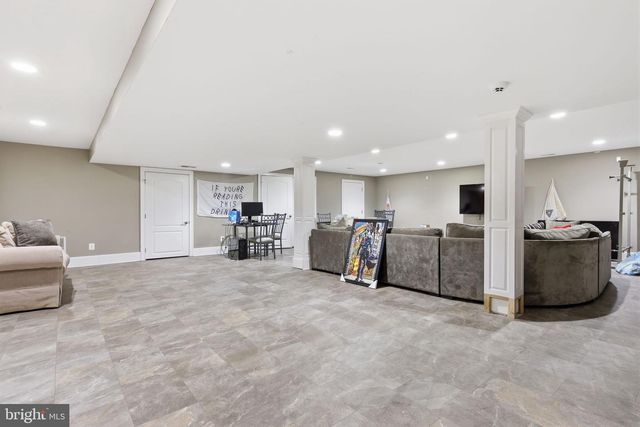 135 LIVERY DR, Churchville, PA 18966