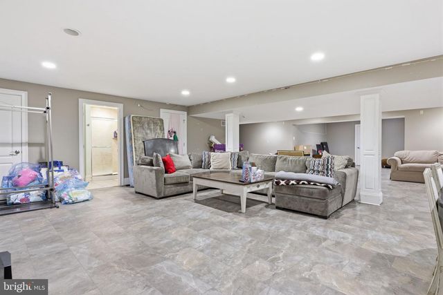 135 LIVERY DR, Churchville, PA 18966