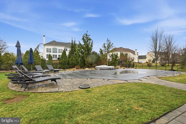 135 LIVERY DR, Churchville, PA 18966