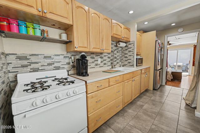 33 Mill Creek Road, Bayville, NJ 08721