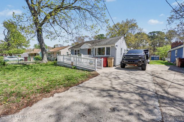 33 Mill Creek Road, Bayville, NJ 08721