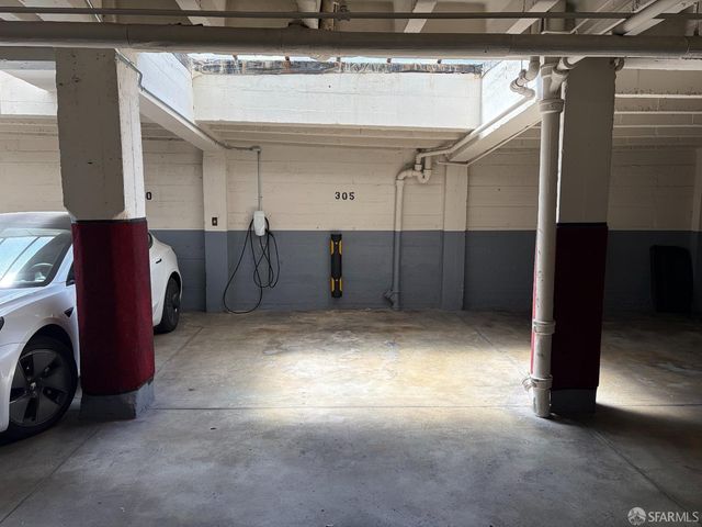 2111 Hyde Street 305, San Francisco, CA 94109