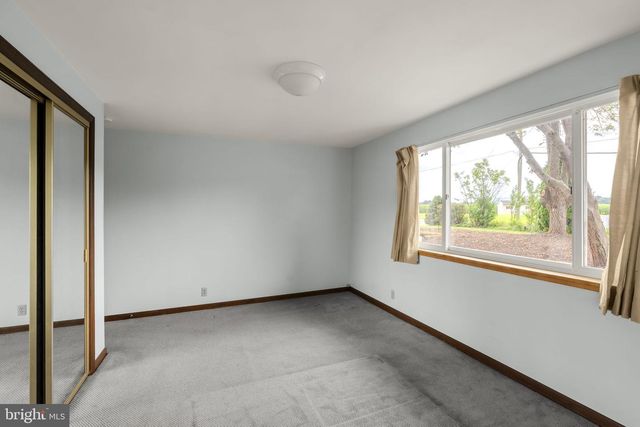 301 E LANCASTER AVE, Denver, PA 17517