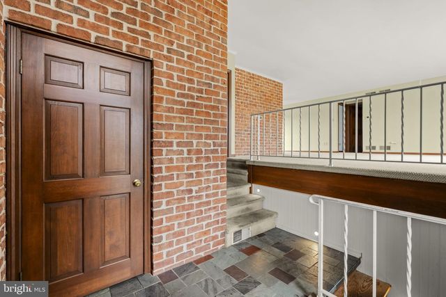 301 E LANCASTER AVE, Denver, PA 17517