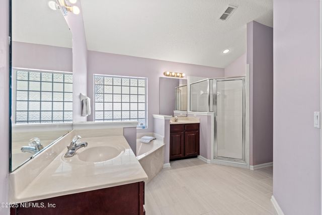 668 ACORN CHASE Drive, Orange Park, FL 32065