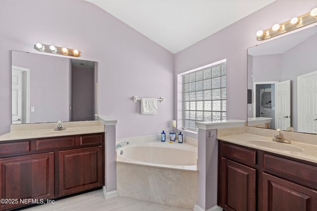 668 ACORN CHASE Drive, Orange Park, FL 32065