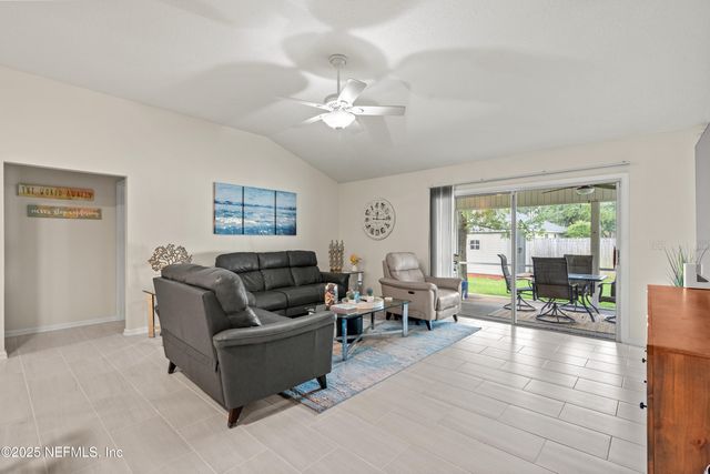 668 ACORN CHASE Drive, Orange Park, FL 32065