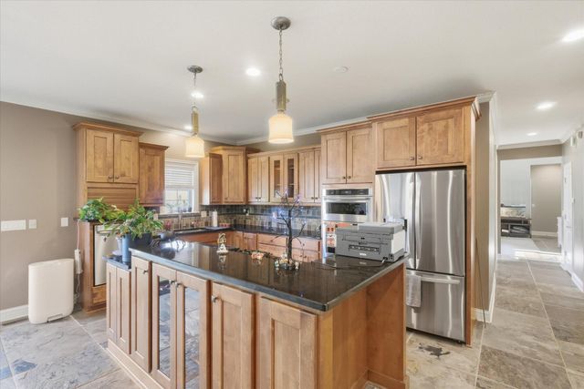 4701 THORNBROOK RDG, Columbia, MO 65203