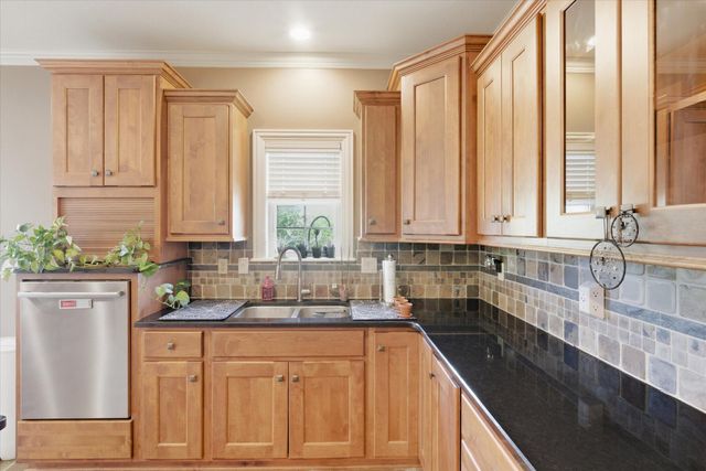 4701 THORNBROOK RDG, Columbia, MO 65203