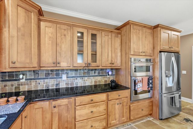 4701 THORNBROOK RDG, Columbia, MO 65203