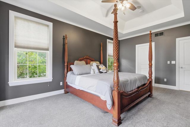 4701 THORNBROOK RDG, Columbia, MO 65203