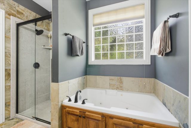 4701 THORNBROOK RDG, Columbia, MO 65203