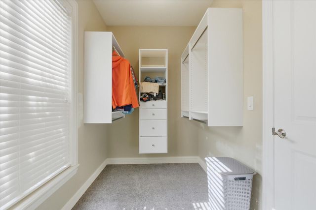 4701 THORNBROOK RDG, Columbia, MO 65203