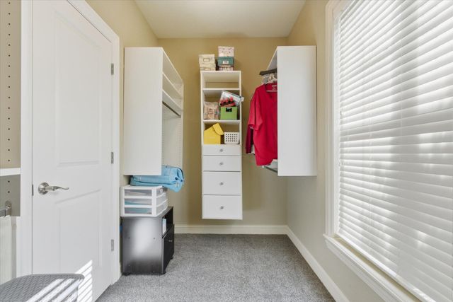 4701 THORNBROOK RDG, Columbia, MO 65203