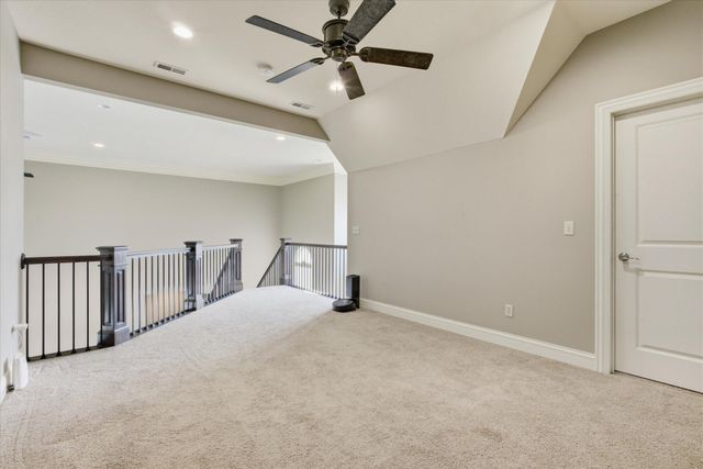 4701 THORNBROOK RDG, Columbia, MO 65203