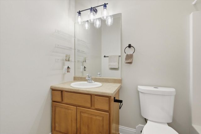 4701 THORNBROOK RDG, Columbia, MO 65203