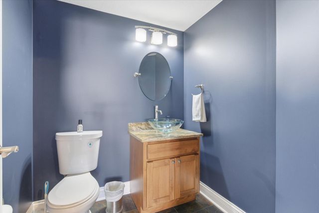 4701 THORNBROOK RDG, Columbia, MO 65203