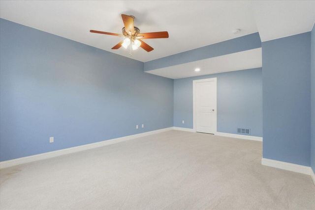 4701 THORNBROOK RDG, Columbia, MO 65203