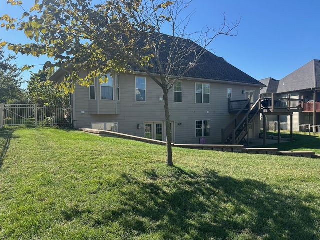 4701 THORNBROOK RDG, Columbia, MO 65203