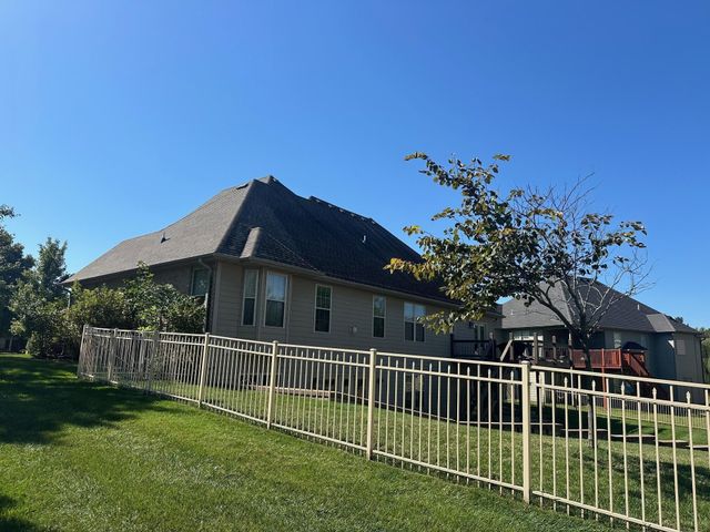 4701 THORNBROOK RDG, Columbia, MO 65203