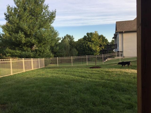 4701 THORNBROOK RDG, Columbia, MO 65203