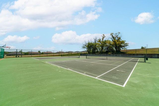 4701 THORNBROOK RDG, Columbia, MO 65203