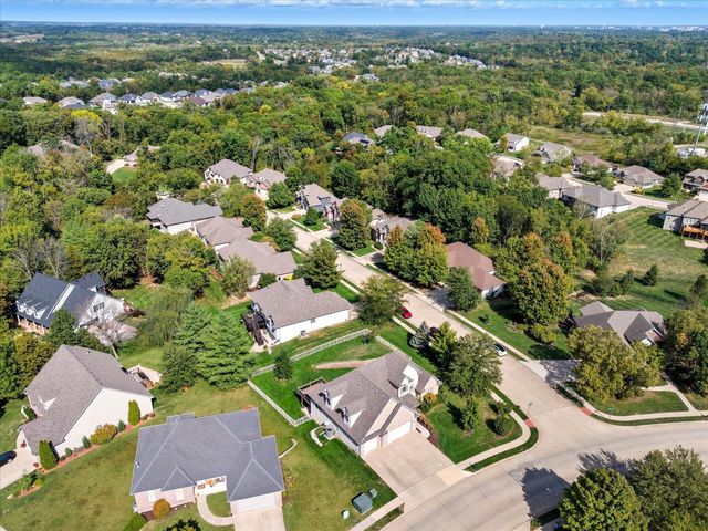 4701 THORNBROOK RDG, Columbia, MO 65203