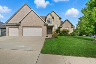 4701 THORNBROOK RDG, Columbia, MO 65203
