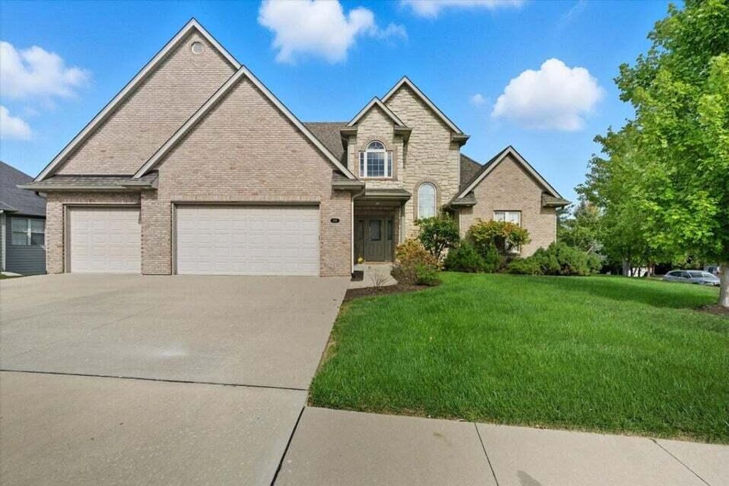 4701 THORNBROOK RDG, Columbia, MO 65203
