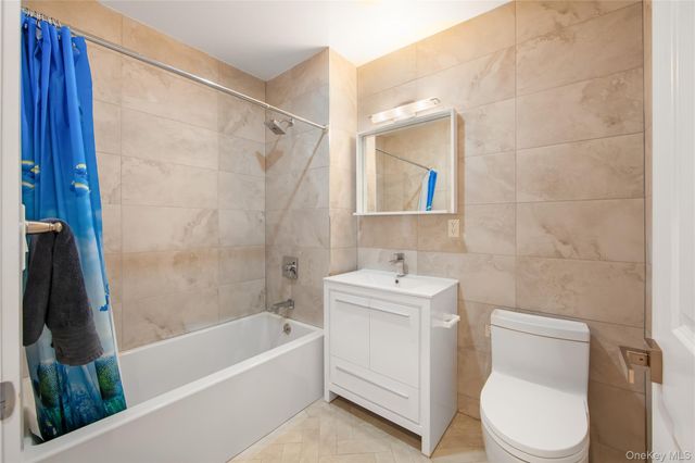 109-19 72nd Road 7B, Forest Hills, NY 11375