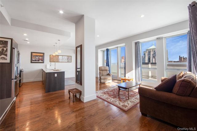 109-19 72nd Road 7B, Forest Hills, NY 11375