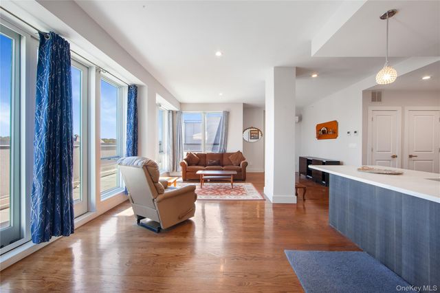 109-19 72nd Road 7B, Forest Hills, NY 11375