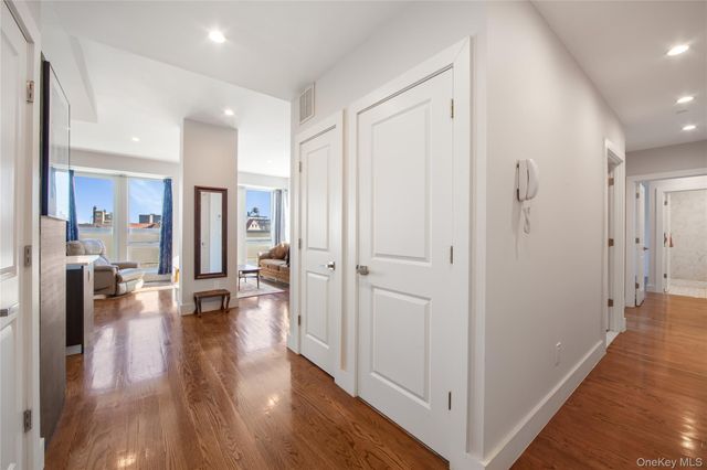 109-19 72nd Road 7B, Forest Hills, NY 11375