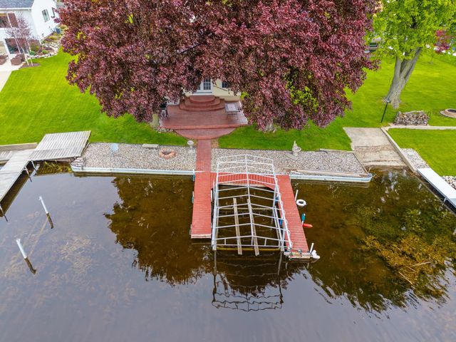 380 Lane 852 Snow Lake, Fremont, IN 46737