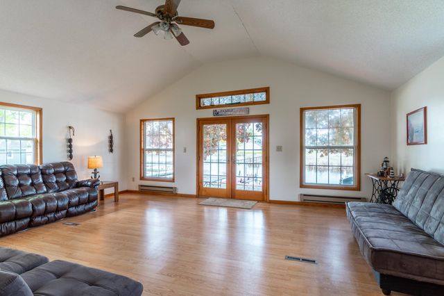 380 Lane 852 Snow Lake, Fremont, IN 46737