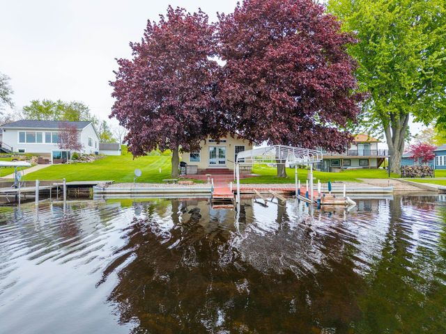 380 Lane 852 Snow Lake, Fremont, IN 46737