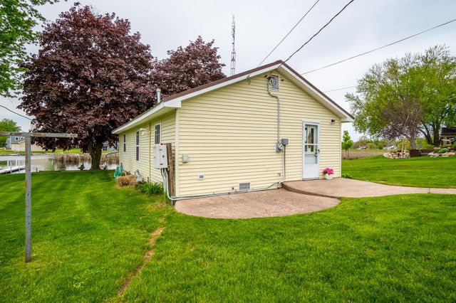 380 Lane 852 Snow Lake, Fremont, IN 46737